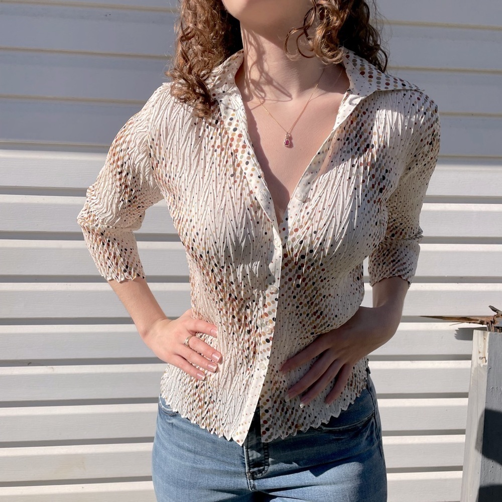 La Grange Vintage y2k Polka Dot Textured Slinky Button Down Dress Shirt